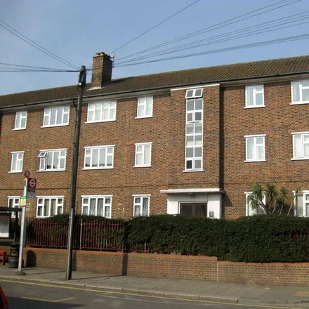 Rent this 2 bed apartment on Fara Kids in 273 Wimbledon Park Road, London