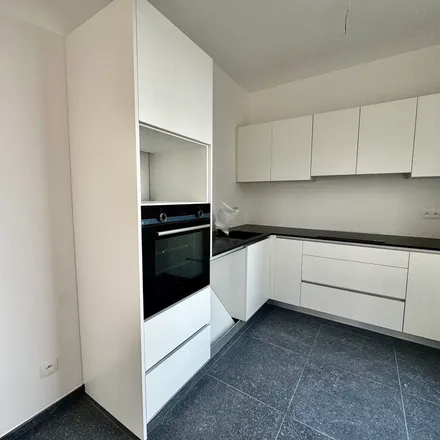 Rent this 2 bed apartment on Centre scolaire Dominique Pire in Rue du Grand-Serment - Grootsermentstraat, 1000 Brussels