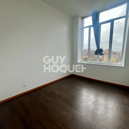 Rent this 1 bed apartment on Hôtel de ville de Calais in Place du Soldat Inconnu, 62107 Calais
