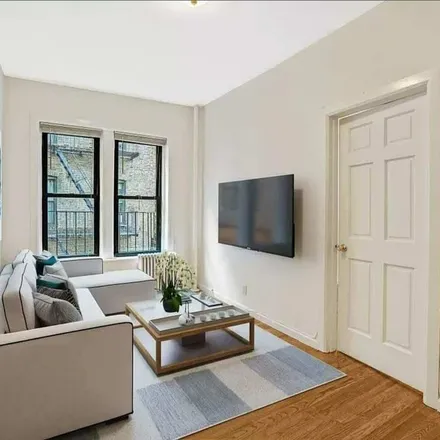 Image 2 - 243 East 78th Street, New York, NY 10075, USA - Apartment for rent