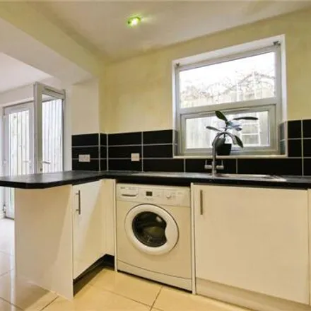 Image 7 - Sherbourne Street, Bristol, BS5 8EH, United Kingdom - Townhouse for rent