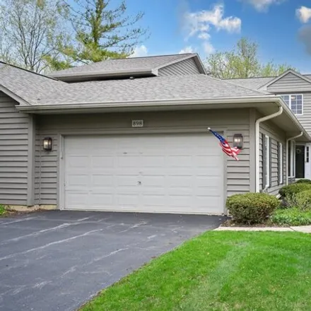 Buy this 2 bed house on 824 Saddlewood Drive in Saddlewood, Glen Ellyn