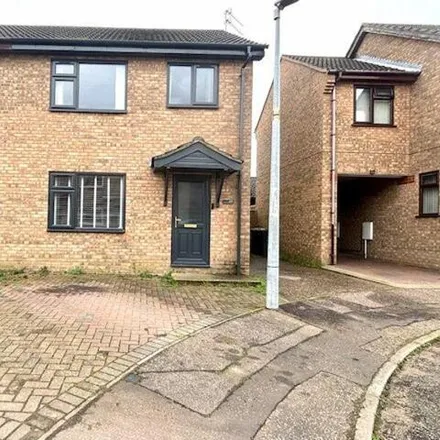 Buy this 3 bed duplex on Shearwater Drive in Gorleston-on-Sea, NR31 9UL