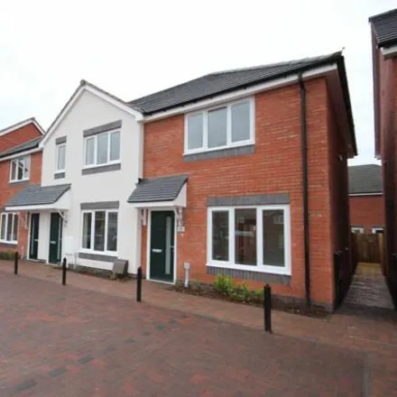 Rent this 2 bed house on unnamed road in Burton-on-Trent, DE14 1PU