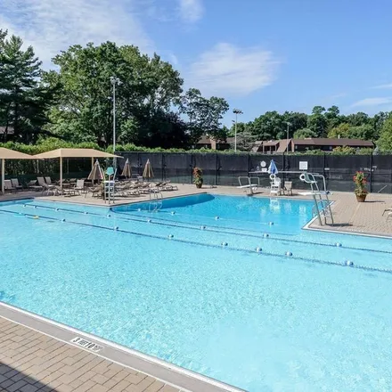 Image 3 - 70 Pheasant Run, Village of Roslyn Estates, North Hempstead, NY 11576, USA - Apartment for rent