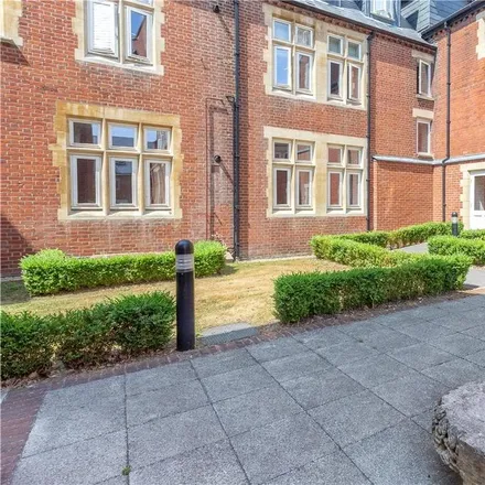 Image 8 - Wormestall Grange, Enborne Road, Newbury, RG14 6EJ, United Kingdom - Apartment for rent