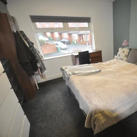 Image 5 - Avtar, Raven Road, Leeds, LS6 1DA, United Kingdom - Room for rent