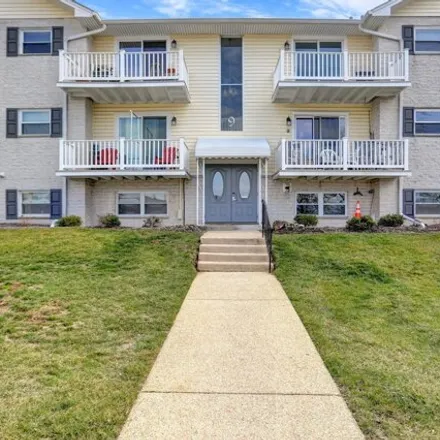 Buy this 1 bed condo on 9 Warren Lodge Court in Cockeysville, MD 21030