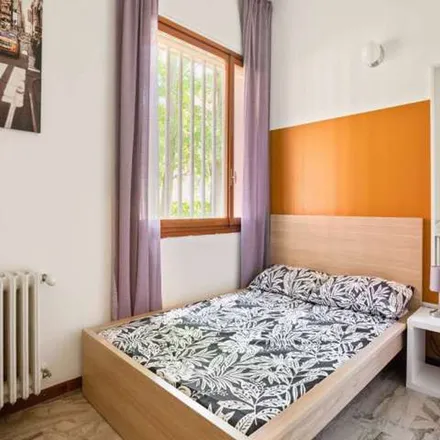 Rent this 6 bed apartment on Scuola Secondaria di Primo Grado Iqbal Masih in Via Bianca Milesi, 20152 Milan MI