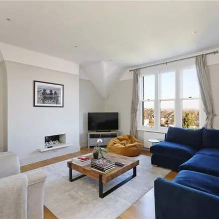 Image 9 - St Winefride's, 2 Latimer Road, London, SW19 1EP, United Kingdom - Apartment for rent