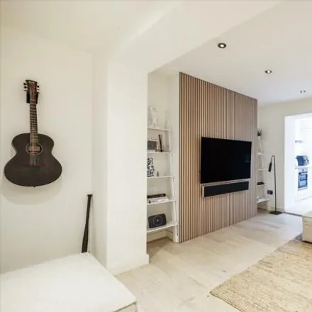Buy this 2 bed apartment on 160 Gloucester Place in London, NW1 6DX