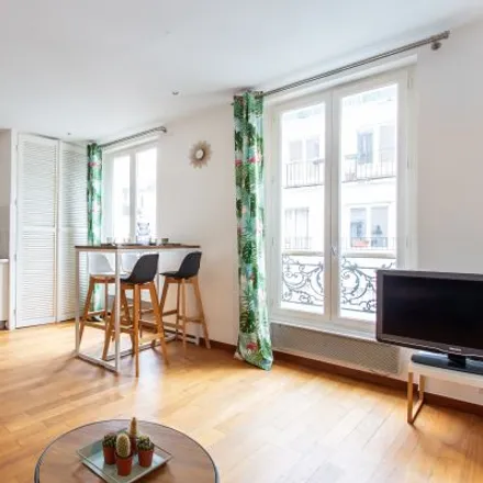 Image 2 - 21 Rue Chappe, 75018 Paris, France - Apartment for rent