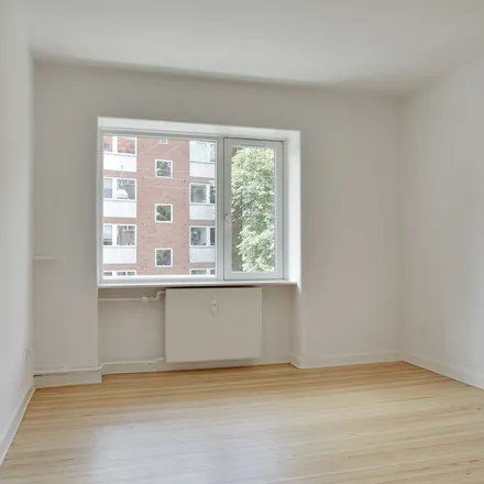 Rent this 2 bed apartment on Langenæs Allé 10 in 8000 Aarhus C, Denmark