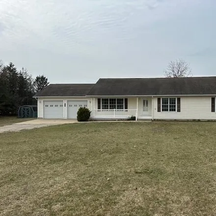 Buy this 3 bed house on 21313 205th Avenue in Green Charter Township, MI 49307