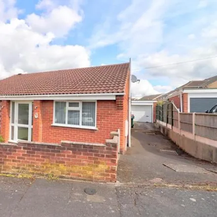 Buy this 3 bed house on 40 Saint John's Drive in Swadlincote, DE11 0SU