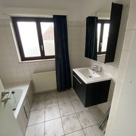 Rent this 2 bed apartment on Boerenkrijgsingel 3 in 3500 Hasselt, Belgium