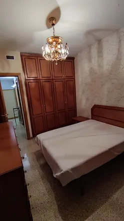 Rent this 4 bed room on Carrer de la Riera Blanca in 08903 l'Hospitalet de Llobregat, Spain