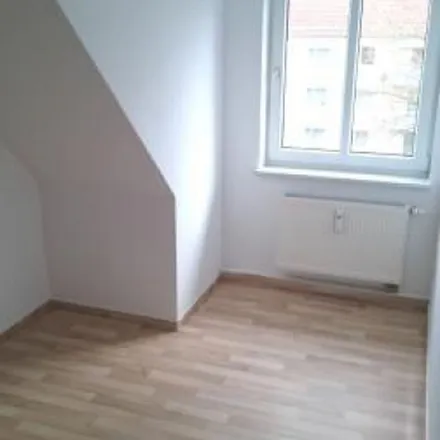 Rent this 2 bed apartment on Strelitzer Straße 40 in 04157 Leipzig, Germany