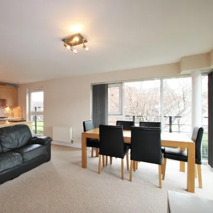 Rent this 3 bed apartment on 3 Appin Place in City of Edinburgh, EH14 1PW