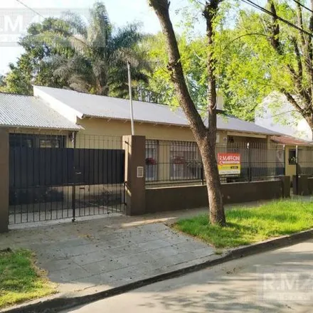 Image 2 - Oliverio Russell 501, Adrogué, Argentina - House for sale
