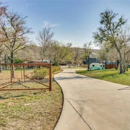 Image 2 - 176 County Road 1743, Chico, Texas, 76431 - House for sale