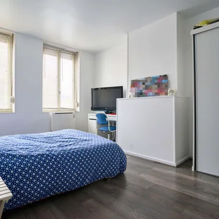 Rent this 2 bed room on 7 Rue des Arts in 59100 Roubaix, France