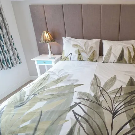 Rent this 2 bed duplex on Snainton in YO13 9AE, United Kingdom
