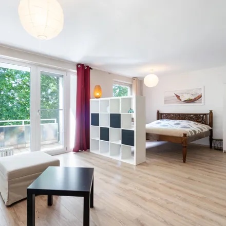 Rent this 1 bed apartment on Klaus-Groth-Straße 80 in 20535 Hamburg, Germany