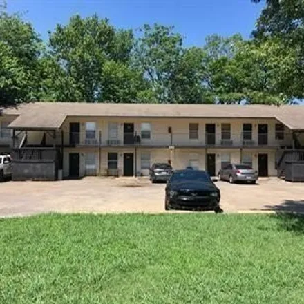 Rent this 1 bed apartment on 420 Park Street in Springdale, AR 72764