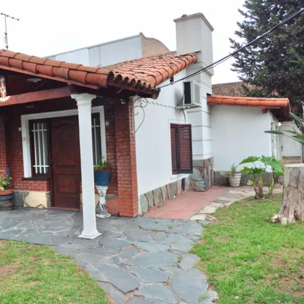 Buy this studio house on Roque Simone 4900 in Villa Ansaldi, 1766 La Tablada