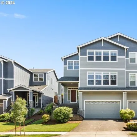 Buy this 4 bed house on 15900 SW Snowy Owl Ln in Beaverton, Oregon