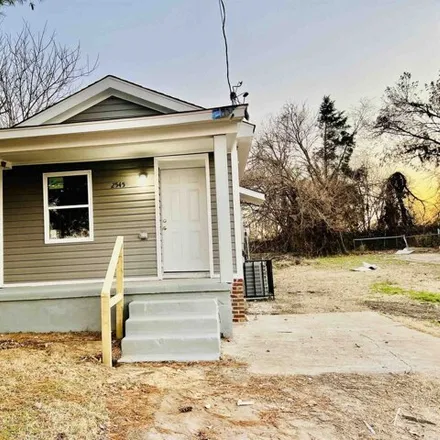 Buy this 2 bed house on 2580 Spottswood Avenue in Buntyn, Memphis