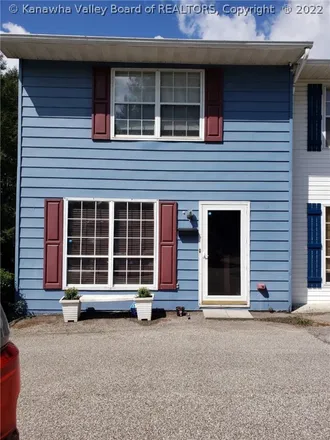 Buy this 2 bed townhouse on 7 Warren Place in Charleston, WV 25302