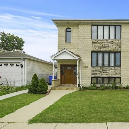 Rent this 3 bed apartment on 6215 West Lawrence Avenue in Chicago, IL 60630