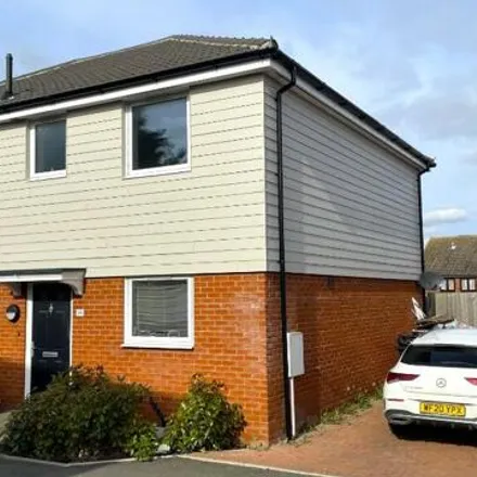 Rent this 3 bed duplex on 106 London Road in Tendring, CO15 3SX