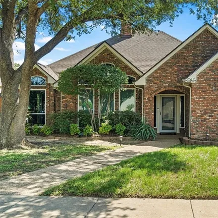Buy this 4 bed house on 2517 Fox Glenn Circle in Bedford, TX 76021