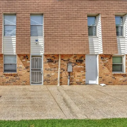 Buy this 2 bed townhouse on Woodbine Post Office in Brookridge Trail, Providence