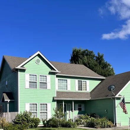 Buy this 4 bed house on 365 Glen Oak Court in Monmouth, OR 97361