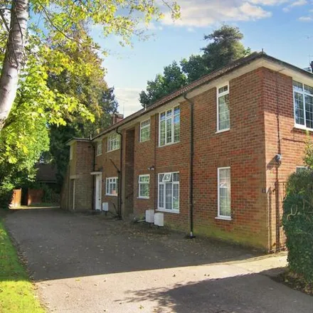 Rent this 2 bed apartment on Frant Road in Royal Tunbridge Wells, TN2 5LE
