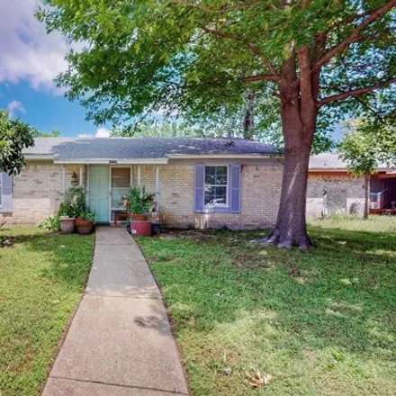Buy this 3 bed house on 9705 Glengreen Drive in Dallas, TX 75217