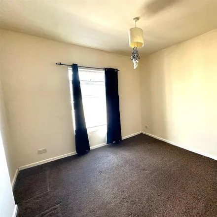 Image 8 - Kingsley Street, Dudley Wood, DY2 0PZ, United Kingdom - Apartment for rent