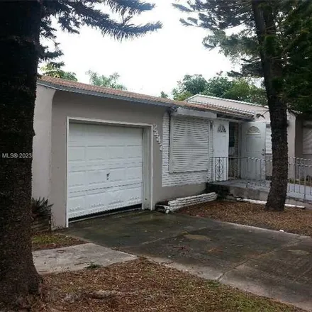 Rent this 3 bed apartment on 2434 Pierce Street in Hollywood, FL 33020
