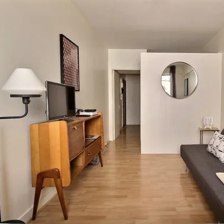 Image 2 - 4 Villa Scheffer, 75116 Paris, France - Apartment for rent
