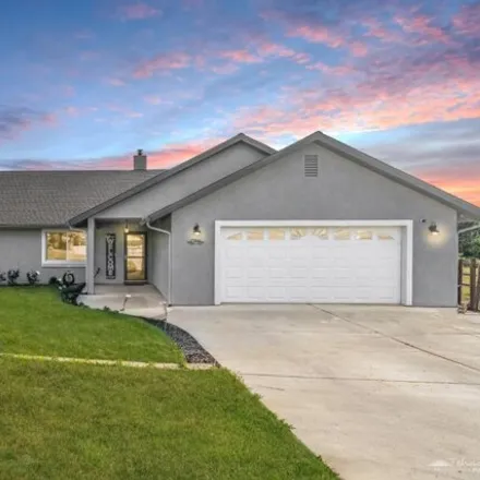 Buy this 3 bed house on 17754 Tanforan Drive in Stallion Springs, Kern County