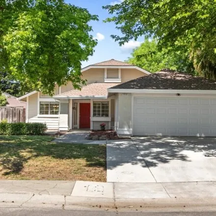 Buy this 3 bed house on 3110 Mill Oak Way in Sacramento, CA 95833