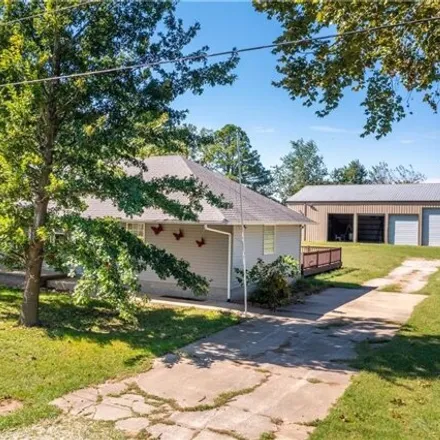 Image 2 - 185 Ellis Ln, Pea Ridge, Arkansas, 72751 - House for sale