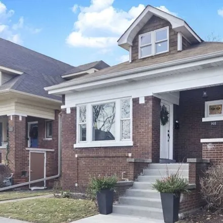 Buy this 4 bed house on 905 Lathrop Ave in Forest Park, Illinois