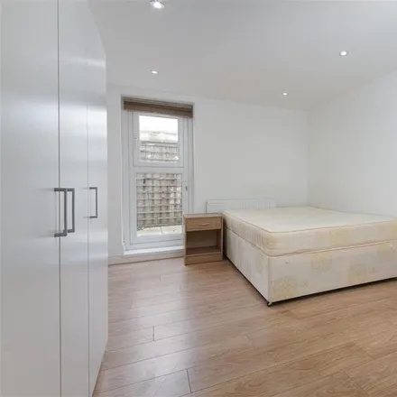 Image 6 - Alpha Accomodation, 376 Caledonian Road, London, N1 1DT, United Kingdom - Apartment for rent