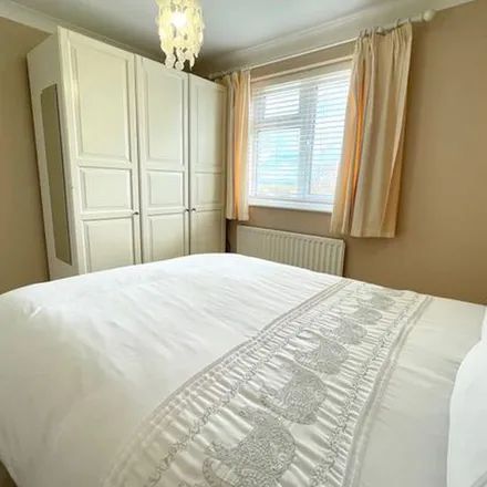Image 6 - Dinghouse Wood, Burntwood Pentre, CH7 3DH, United Kingdom - Apartment for rent