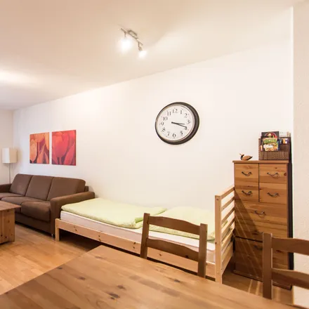 Rent this 4 bed apartment on Wilhelmstraße 2 in 41462 Neuss, Germany